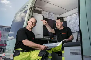 Faulturmentleerung per Saugbagger und Hochleistungspumpen Faulturmentleerung per Saugbagger und Hochleistungspumpen